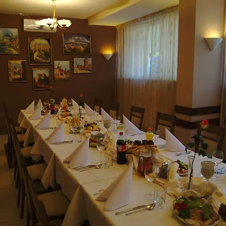 Bed & Breakfast Hotelslublin 3*