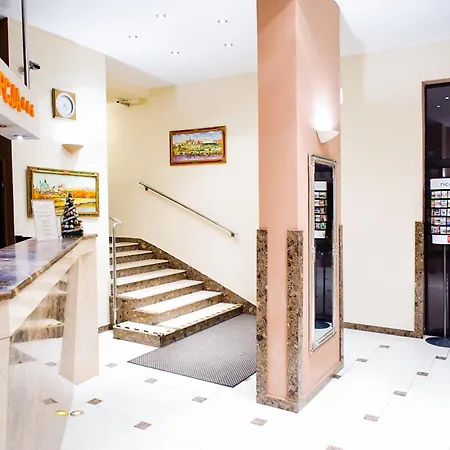 Hotelslublin לינה וארוחת בוקר 3*